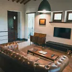Historic With Pool In Umbrian Hills Сasa de vacaciones